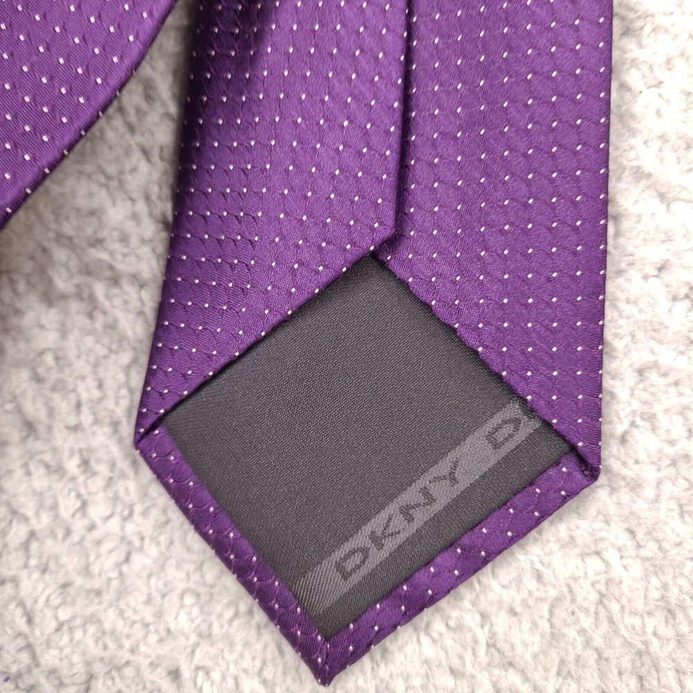DKNY Tie Necktie Mens Purple Polka Dot Silk - Picture 4 of 6